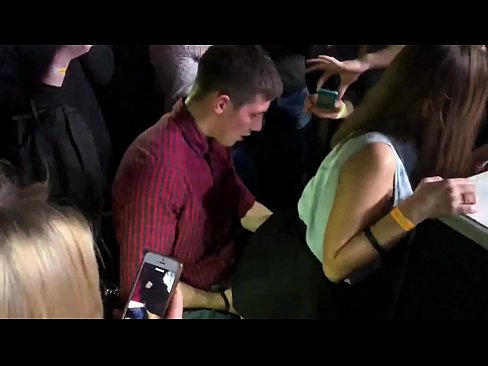 ❤️ sex tūturu i roto i te nightclub Russian. 18-tau-tawhito Russian kotiro i roto i te nono me te tara fucked i roto i te nightclub ❤❌ Video Fucking  i a matou ❌️